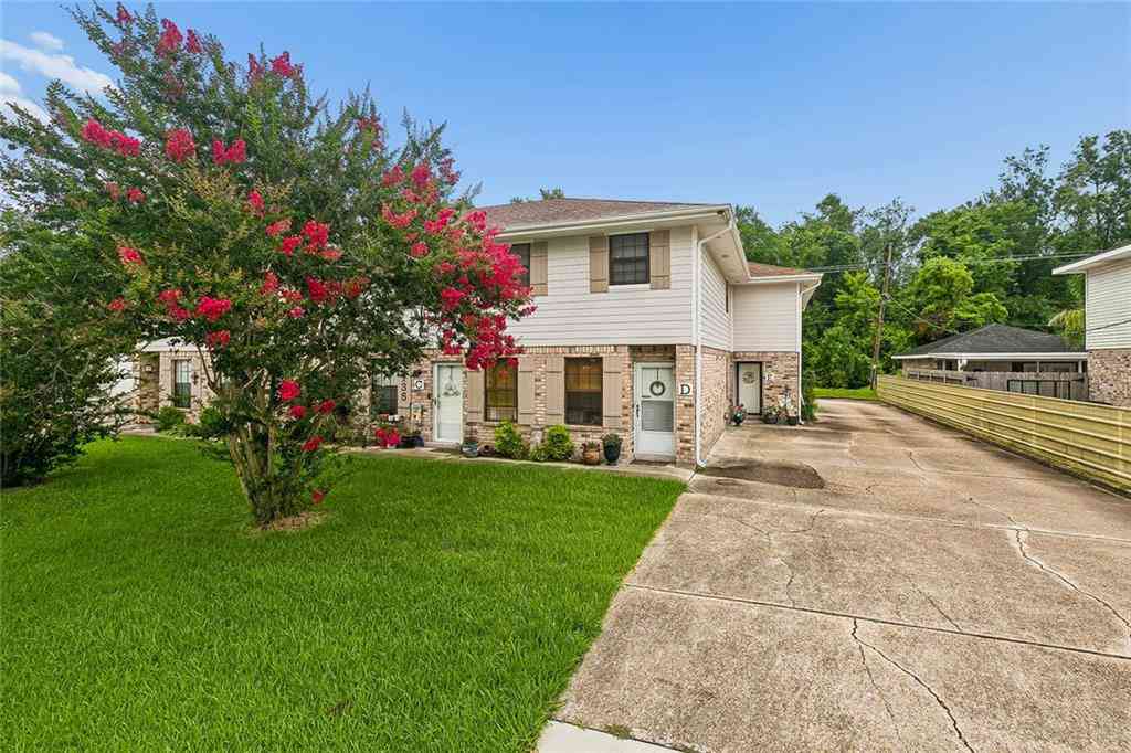 Condo For Sale - 135 Lakewood Drive #D<br/> Luling, LA 70070
