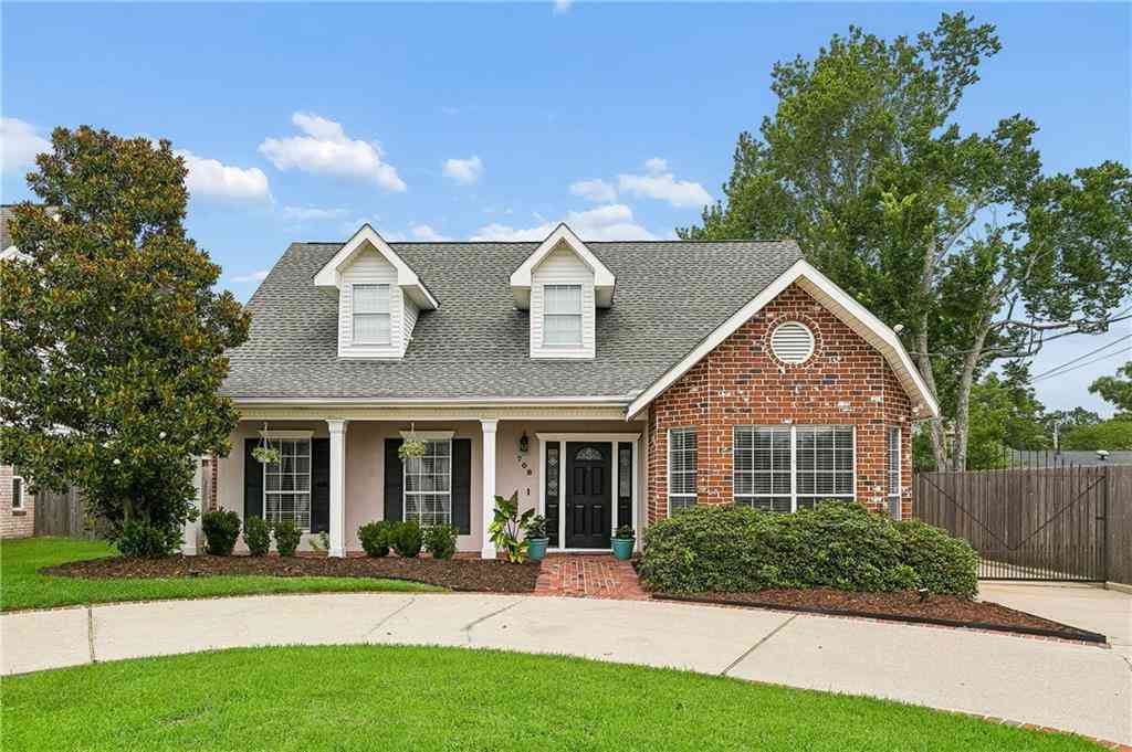 Homes For Sale - 708 Moss Lane<br/> River Ridge, LA 70123