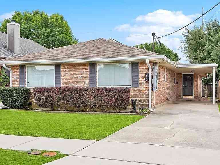 Multifamily For Rent - 230 16th Street<br/> New Orleans, LA 70124