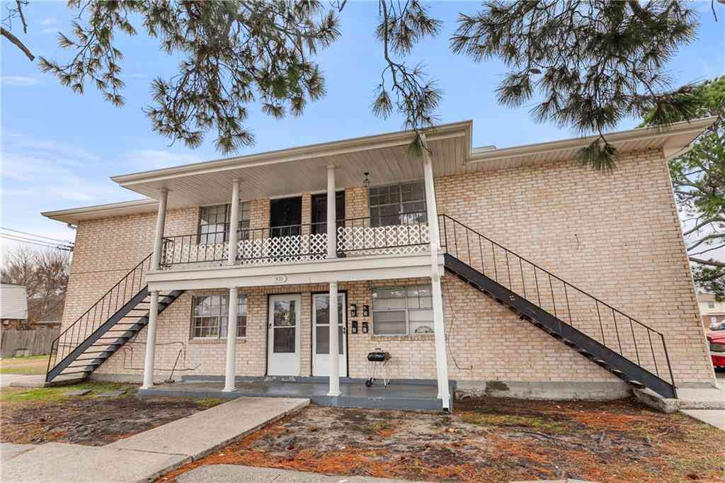 Multifamily For Rent - 300 Duke Drive #4<br/> Kenner, LA 70065