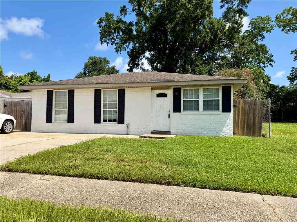 Homes For Sale - 2612 Taffy Drive<br/> Marrero, LA 70072