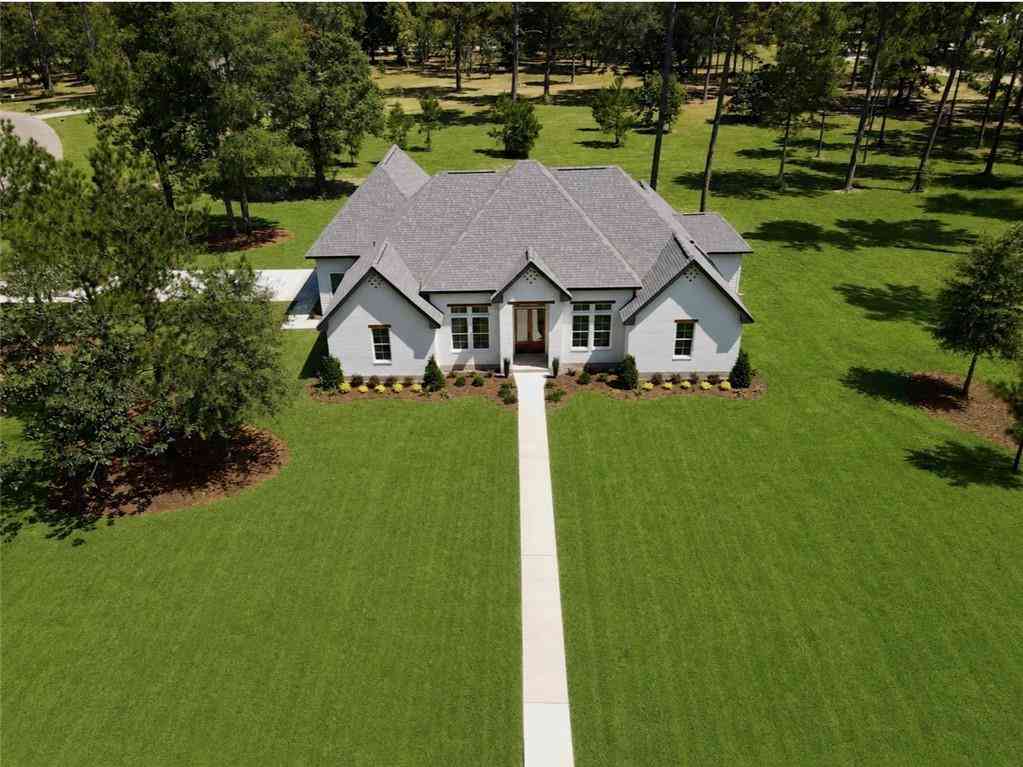 Homes For Rent - 7220 The Woods Avenue<br/> Abita Springs, LA 70420