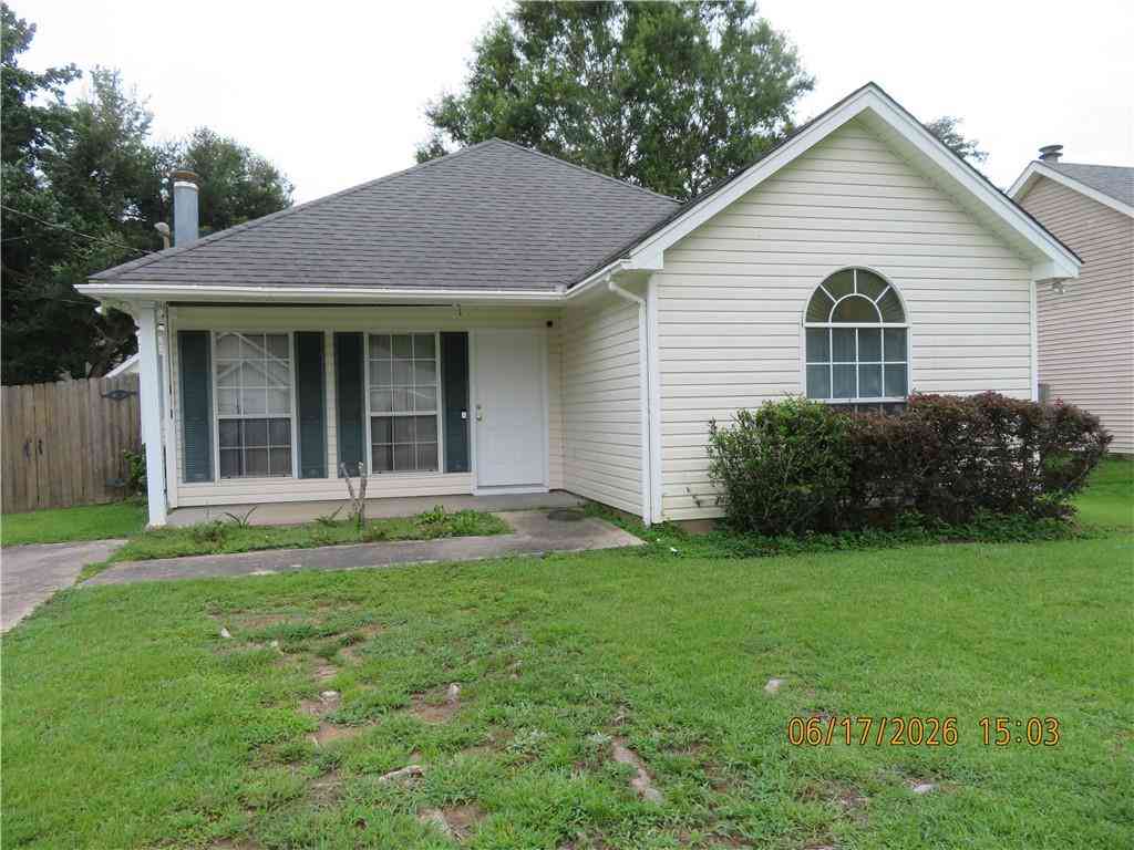 Homes For Sale - 70220 8th Street<br/> Covington, LA 70433