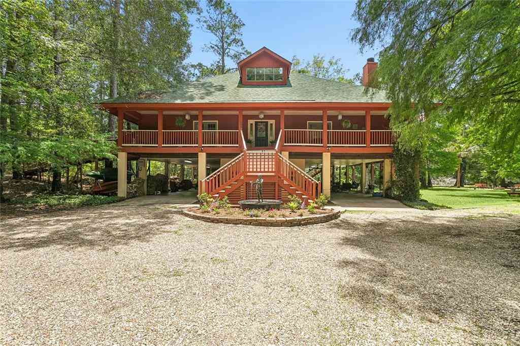 Homes For Sale - 10 Cypress Road<br/> Covington, LA 70433