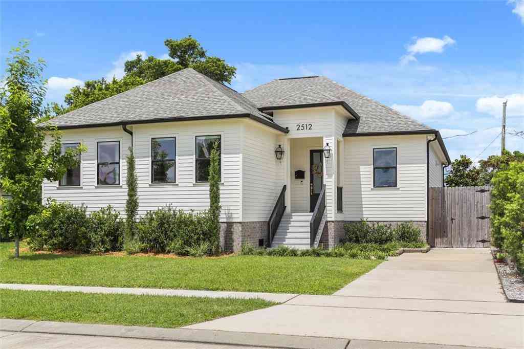 Homes For Sale - 2512 Elise Avenue<br/> Metairie, LA 70003