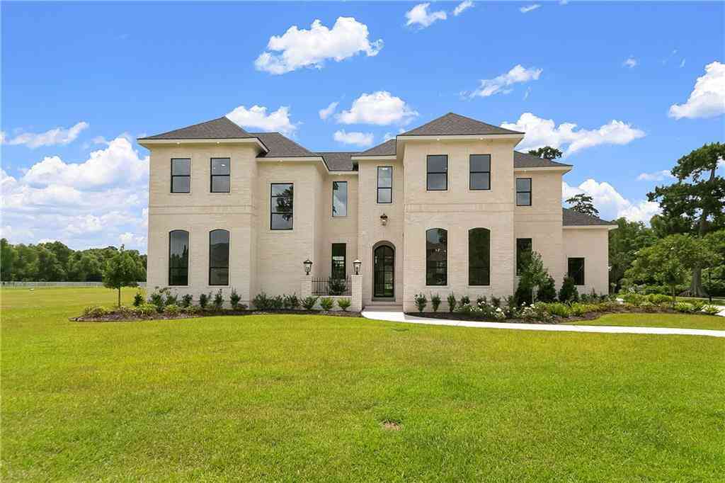 Homes For Sale - 15 Oak Hills Lane<br/> New Orleans, LA 70131