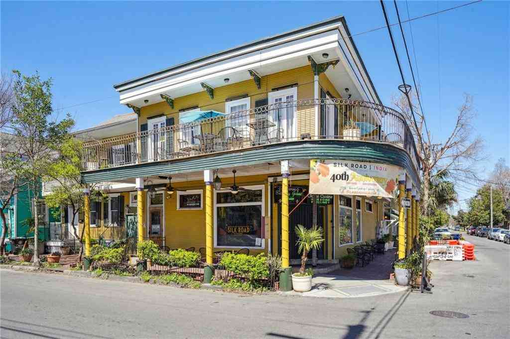 Homes For Sale - 2483 Royal Street<br/> New Orleans, LA 70117