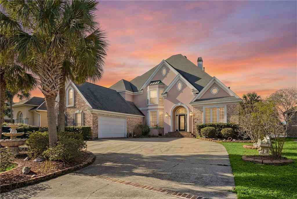 Homes For Sale - 108 Lighthouse Point<br/> Slidell, LA 70458