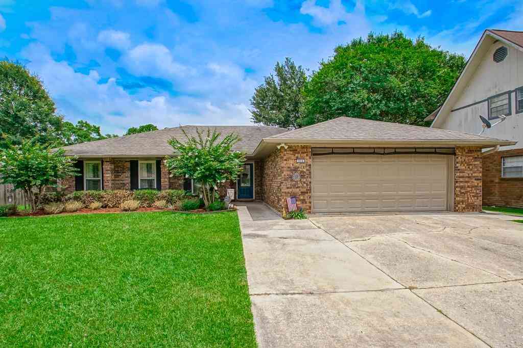 Homes For Sale - 904 Dolly Madison Court<br/> Slidell, LA 70458