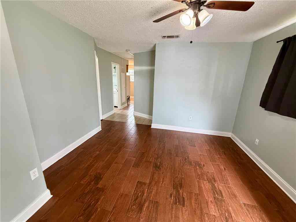 Multifamily For Rent - 718 Lake Avenue<br/> Metairie, LA 70005