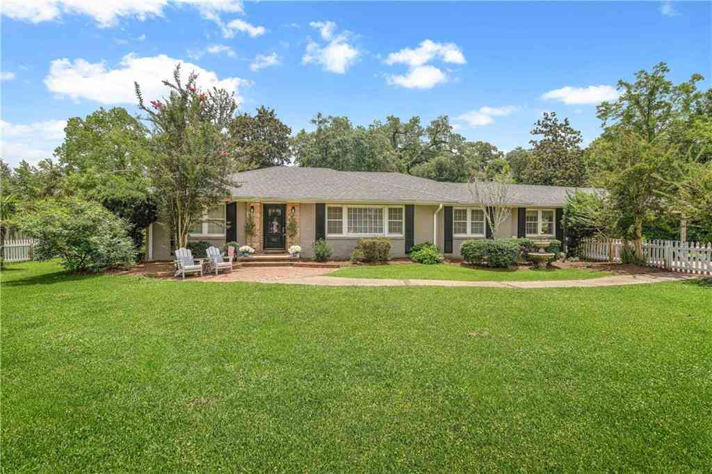 Homes For Sale - 911 W Church Street<br/> Hammond, LA 70401