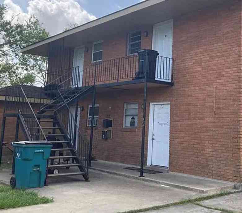 Multifamily For Rent - 633 N Elm Street #C<br/> Metairie, LA 70003