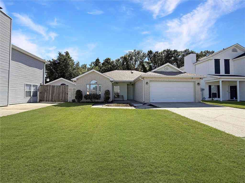 Homes For Sale - 2505 Delta Pointe Drive<br/> Marrero, LA 70072
