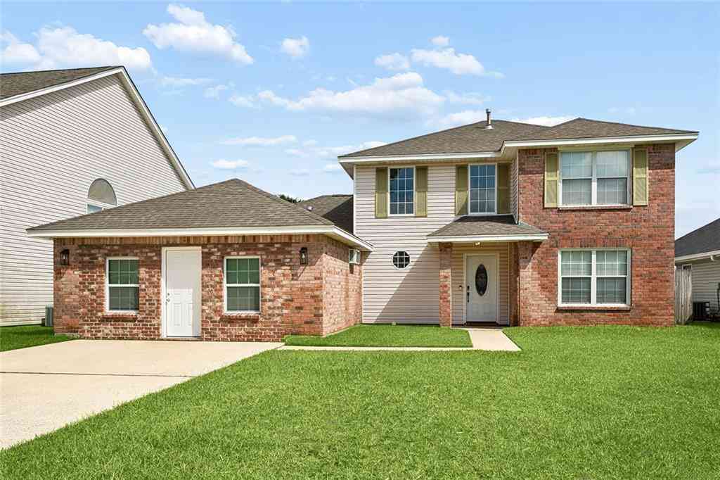 Homes For Sale - 1307 Admiral Nelson Drive<br/> Slidell, LA 70461