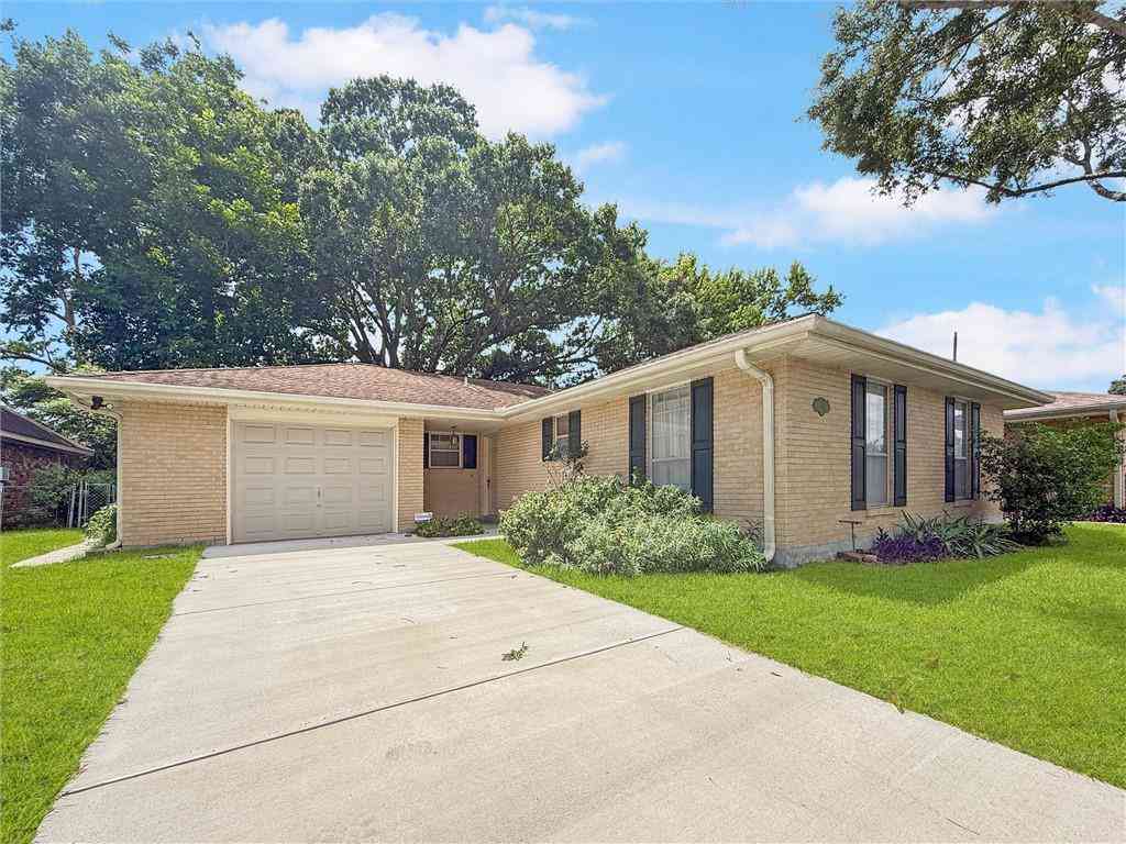 Homes For Sale - 740 Deerfield Road<br/> Terrytown, LA 70056