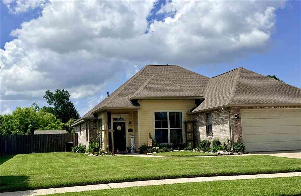 Homes For Sale - 707 Country Cottage Boulevard<br/> Montz, LA 70068