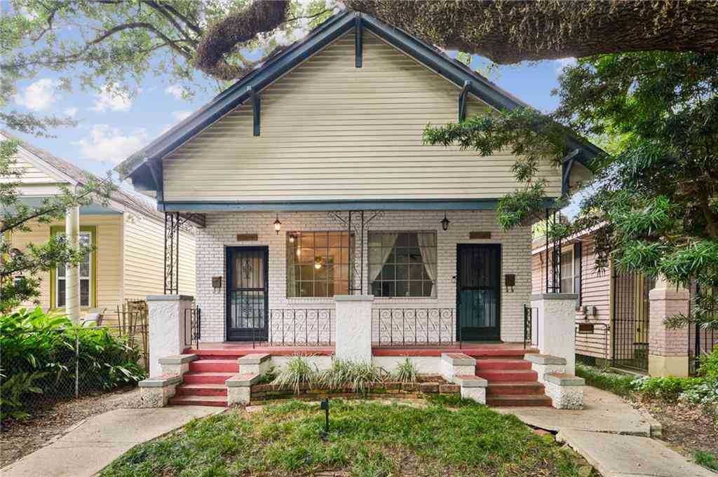 Multifamily For Rent - 7516 Willow Street<br/> New Orleans, LA 70118