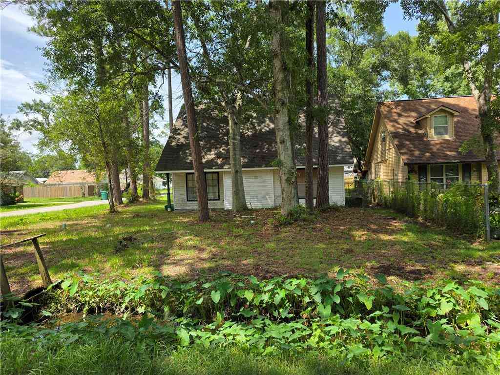 Homes For Sale - 2034 Swan Street<br/> Slidell, LA 70460