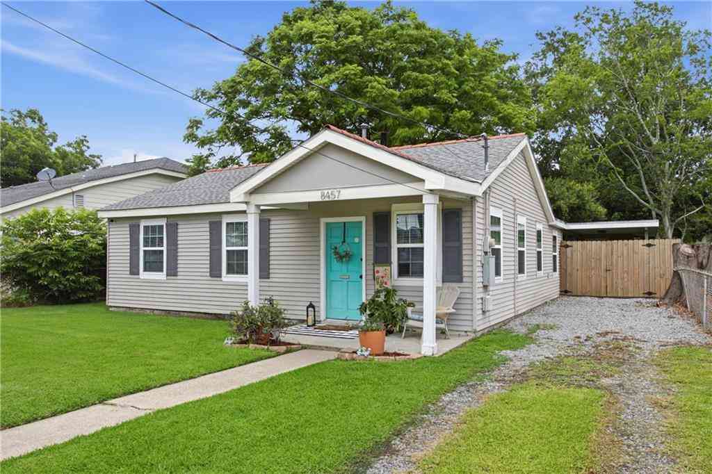 Homes For Sale - 8457 Jefferson Highway<br/> Harahan, LA 70123