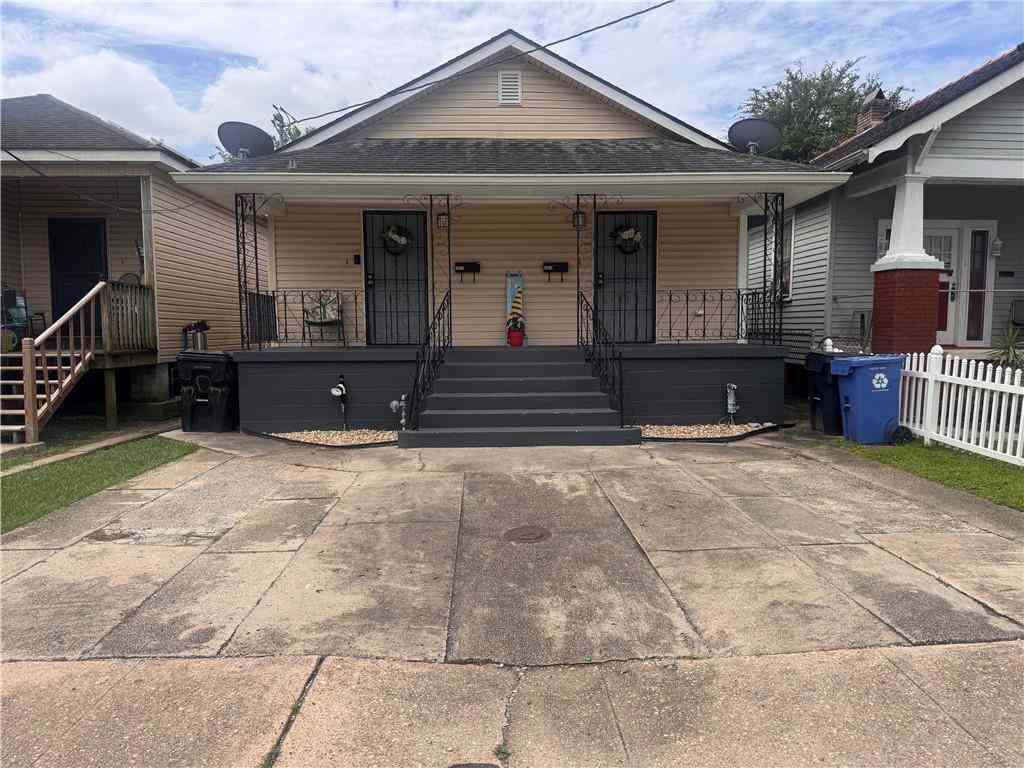 Multifamily For Sale - 2630 Acacia Street<br/> New Orleans, LA 70122