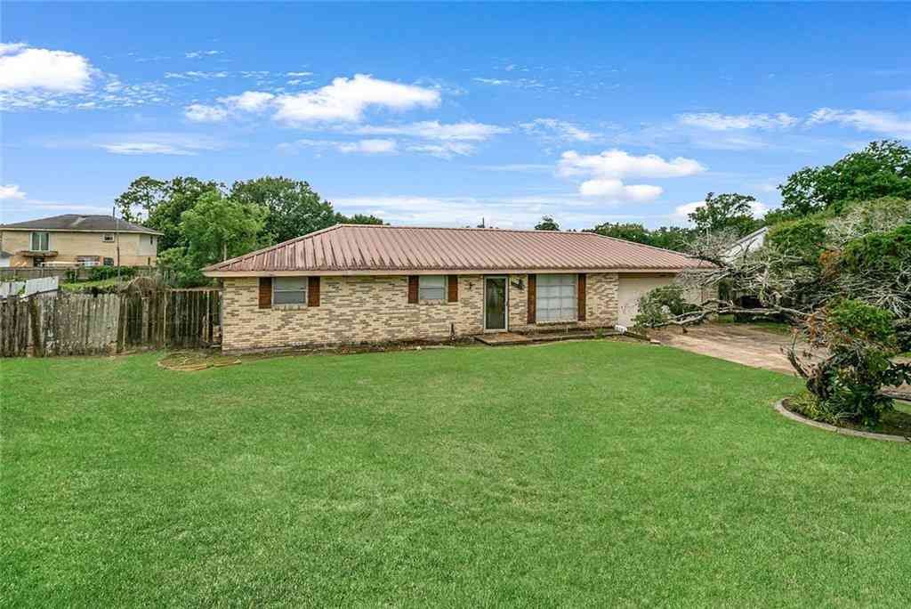 Homes For Sale - 2713 Annette Drive<br/> Marrero, LA 70072