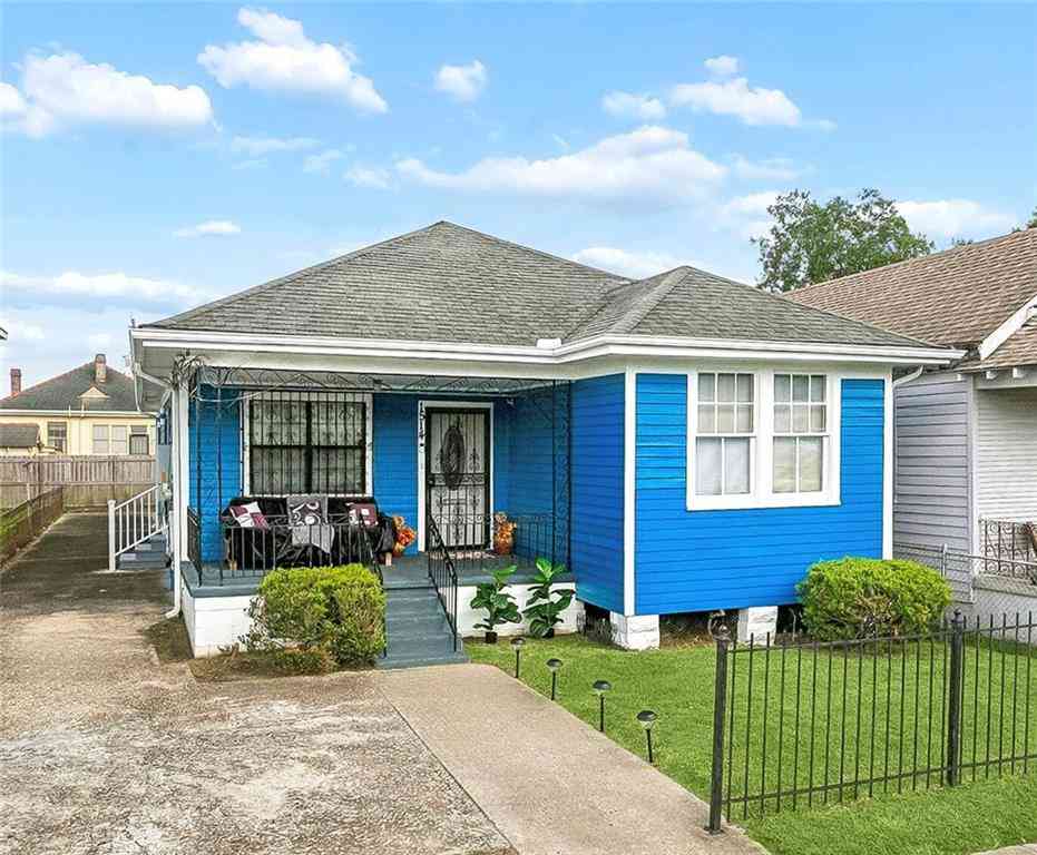 Homes For Sale - 1514 Congress Street<br/> New Orleans, LA 70117