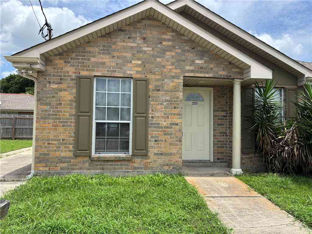 Homes For Rent - 2721 Pakenham Drive<br/> Saint Bernard County, Chalmette, LA 70043
