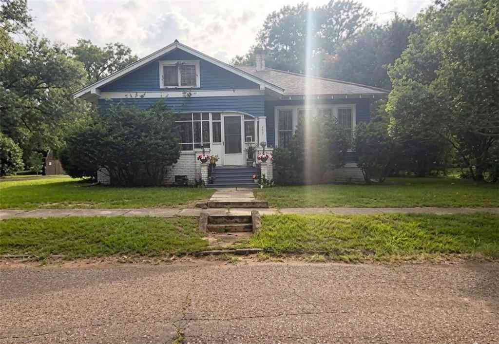 Homes For Sale - 655 W 3rd Street<br/> Homer, LA 71040
