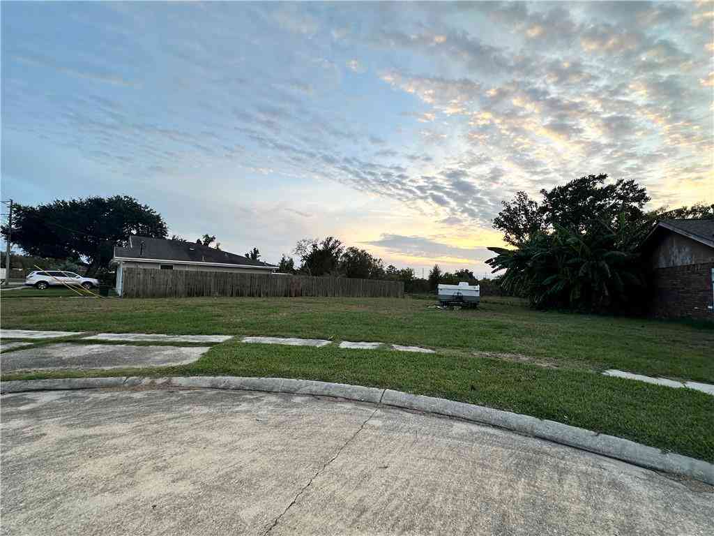 Vacant Land For Sale - 2605 Shannon Drive<br/> Violet, LA 70092