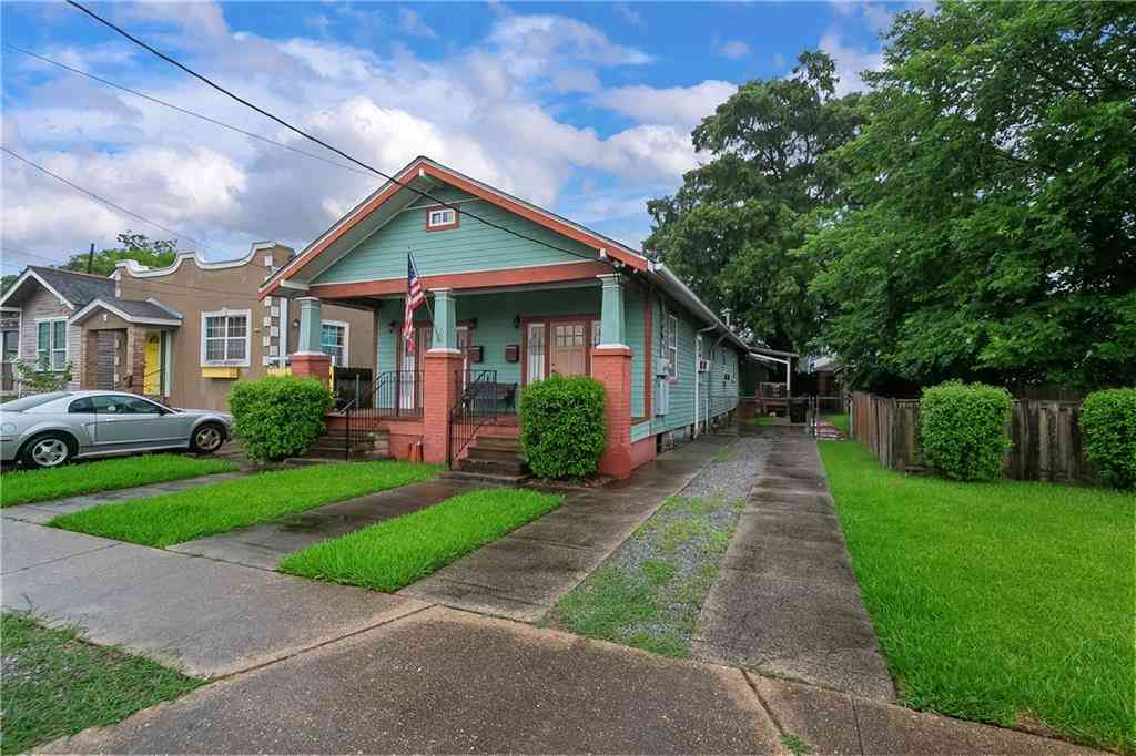 Multifamily For Sale - 2715 Acacia Street<br/> New Orleans, LA 70122