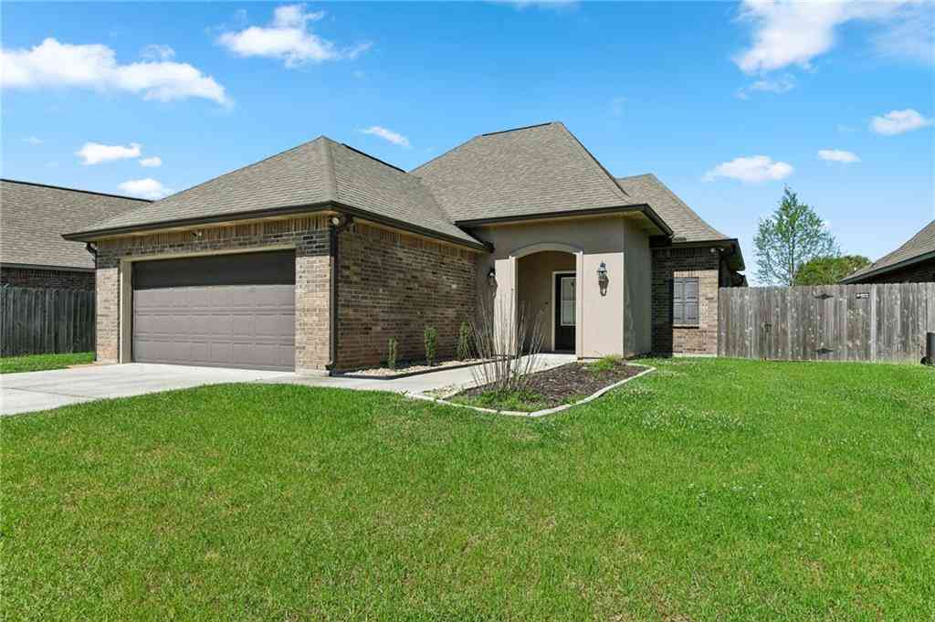 Homes For Rent - 69332 Taverny Court<br/> Saint Tammany County, Madisonville, LA 70447