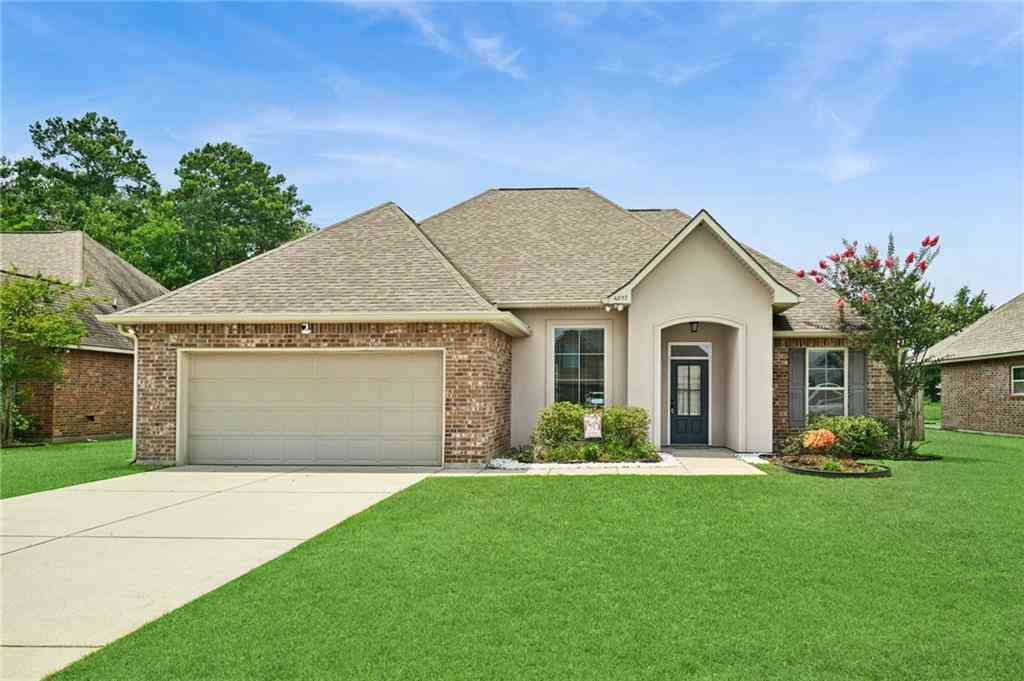 Homes For Sale - 42157 Wood Avenue<br/> Ponchatoula, LA 70454