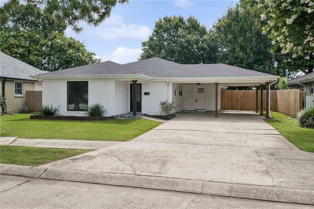 Homes For Sale - 4413 Napoli Drive<br/> Metairie, LA 70002