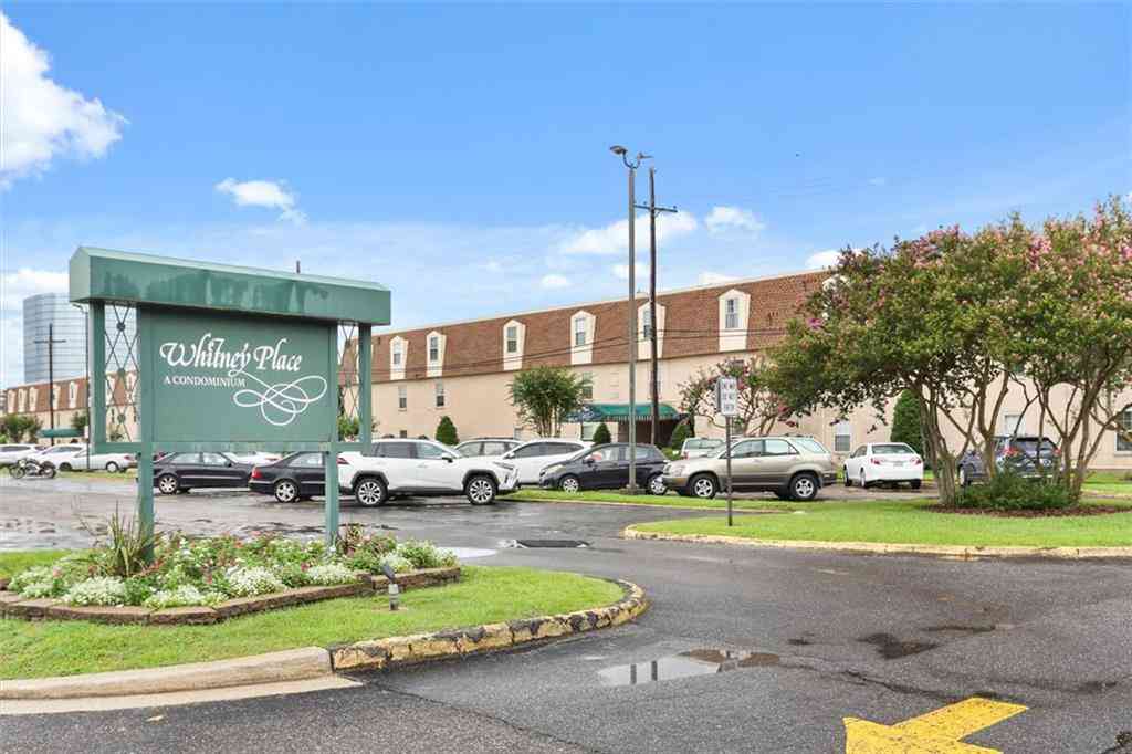 Condo For Sale - 2732 Whitney Place #203<br/> Metairie, LA 70002