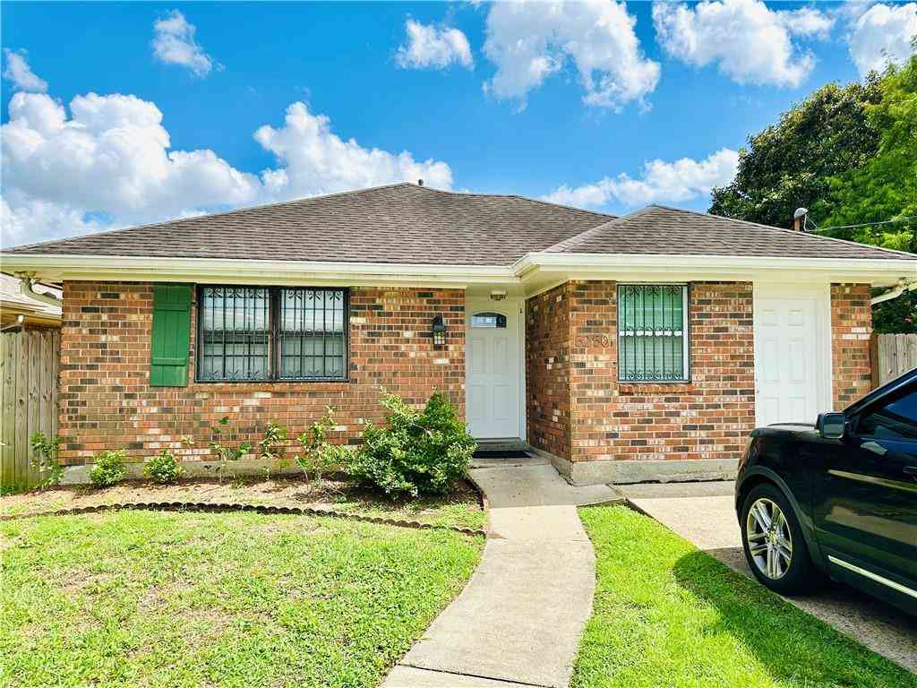 Homes For Rent - 5250 Hearst Street<br/> Metairie, LA 70001
