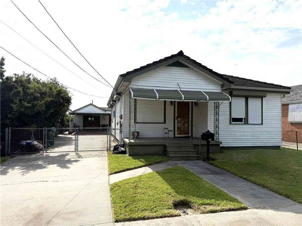 Homes For Sale - 549 Bertucci Street<br/> Marrero, LA 70072