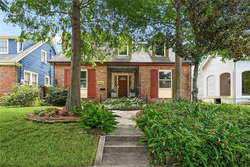 Homes For Sale - 4651 Spain Street<br/> New Orleans, LA 70122