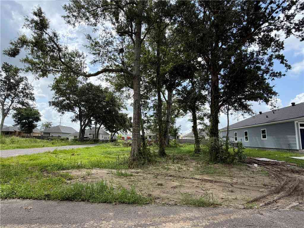 Vacant Land For Sale - 411 First Street<br/> Belle Chasse, LA 70037