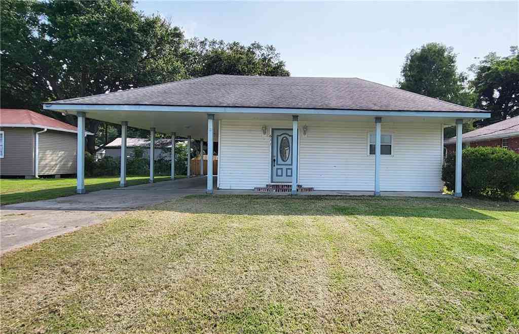 Homes For Sale - 611 Saint Rose Avenue<br/> Saint Charles County, Saint Rose, LA 70087