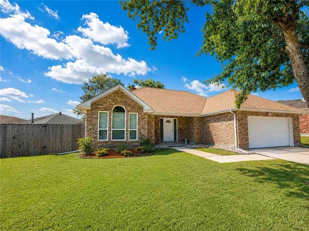 Homes For Sale - 537 W Marlin Court<br/> Gretna, LA 70056