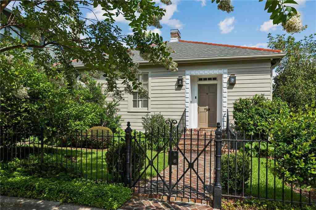 Homes For Sale - 738 Pine Street<br/> Orleans County, New Orleans, LA 70118
