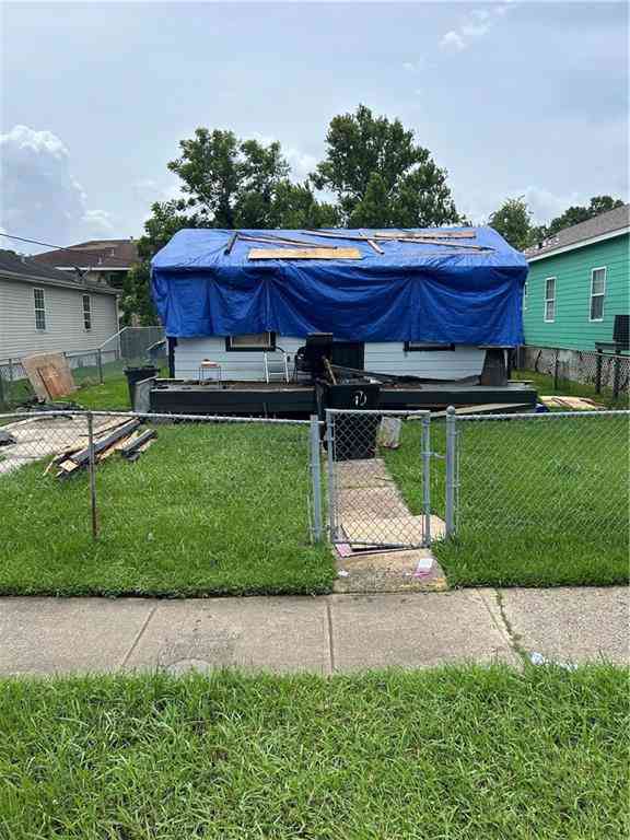 Homes For Sale - 2709 Cherry Street<br/> Orleans County, New Orleans, LA 70118