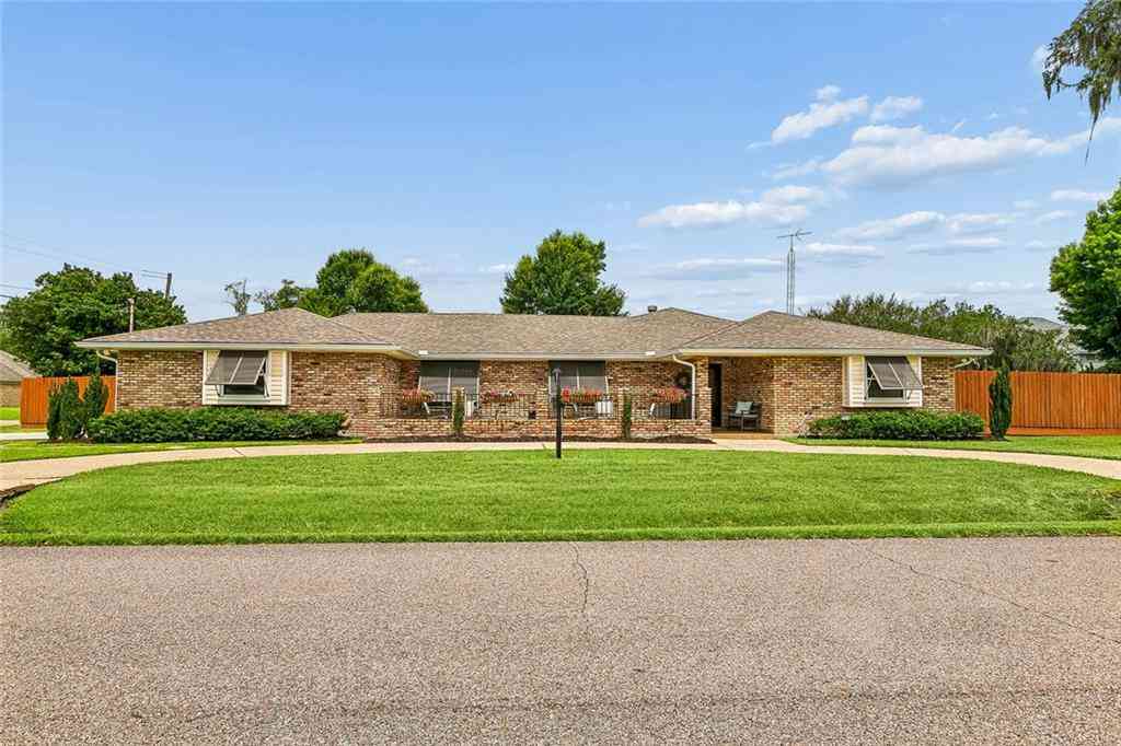 Homes For Sale - 516 Terri Drive<br/> Saint Charles County, Luling, LA 70070