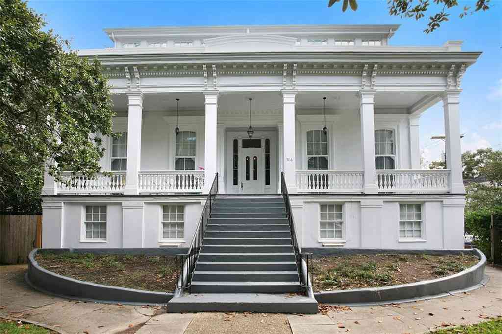 Apartment For Rent - 3116 Prytania Street #14<br/> New Orleans, LA 70115