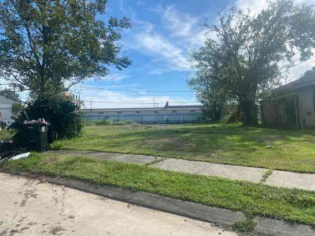 Vacant Land For Sale - 2009 Brigade Drive<br/> Chalmette, LA 70043