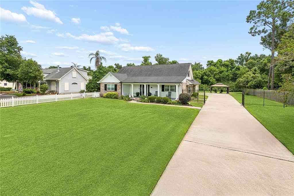 Homes For Sale - 494 Evangeline Road<br/> Saint Charles County, Montz, LA 70068