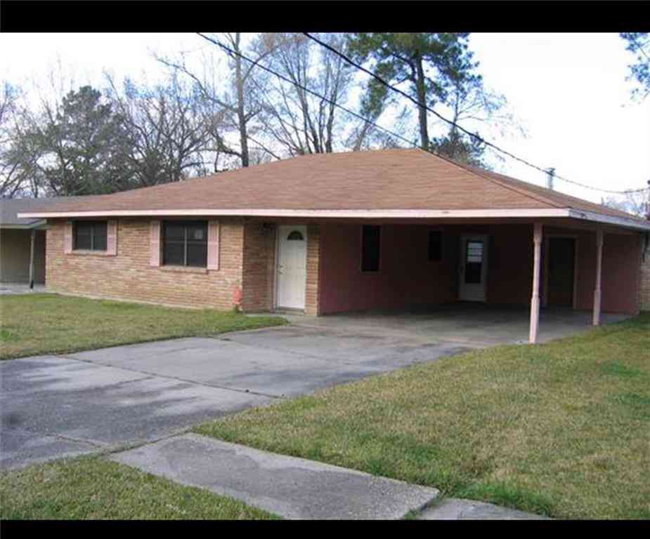 Homes For Sale - 7649 Governor Derbigny Drive<br/> Baton Rouge, LA 70811