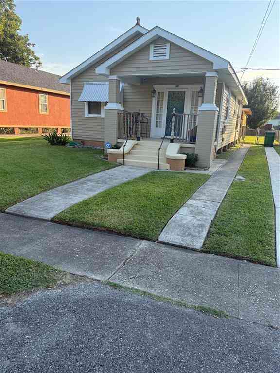 Homes For Sale - 524 Brown Avenue<br/> Harvey, LA 70058
