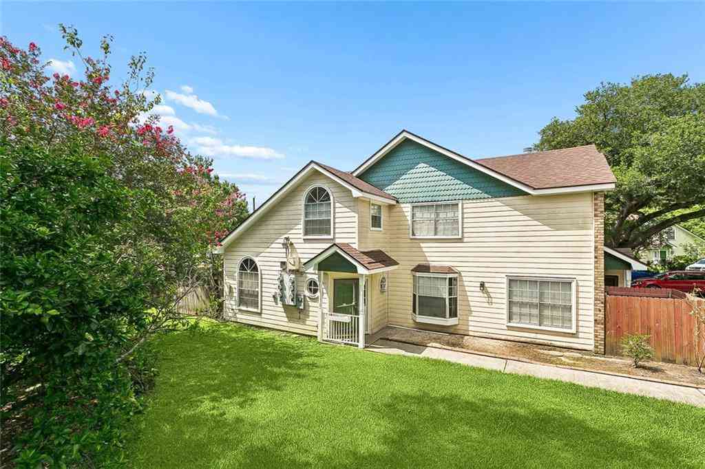 Condo For Sale - 2002 Greenpoint Drive #2002<br/> Orleans County, New Orleans, LA 70114