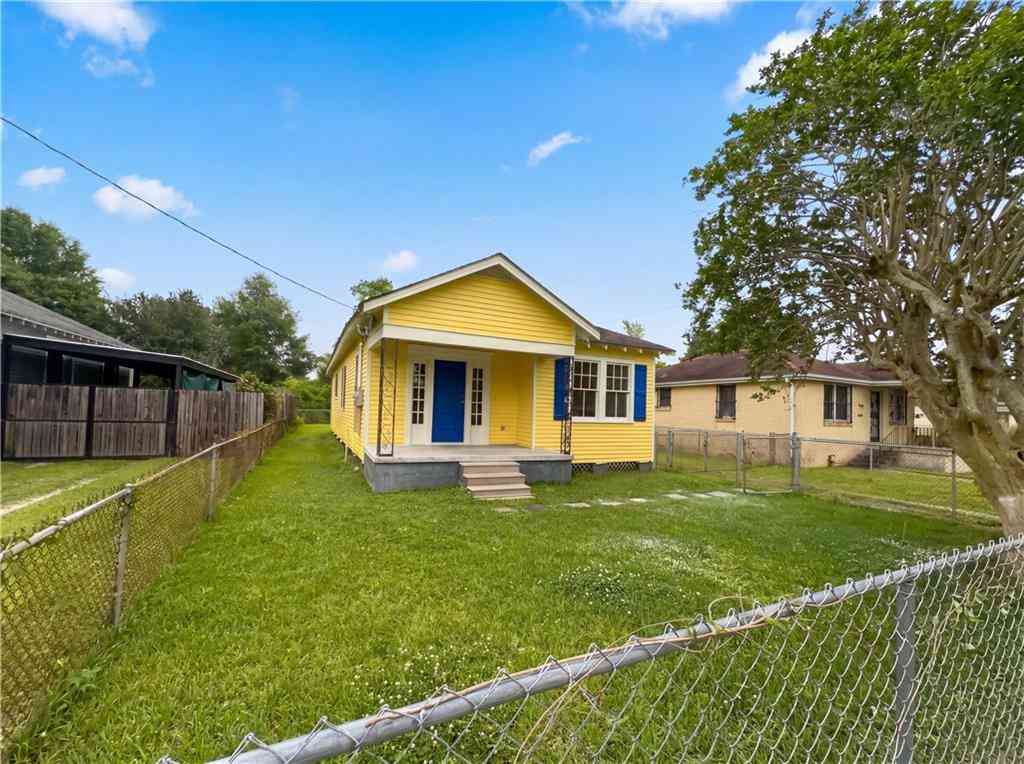 Homes For Sale - 1454 Farragut Street<br/> New Orleans, LA 70114